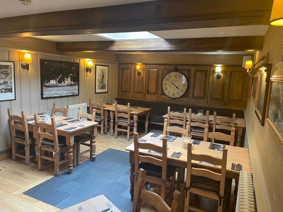 Garddfon Inn Y Felinheli Экстерьер фото